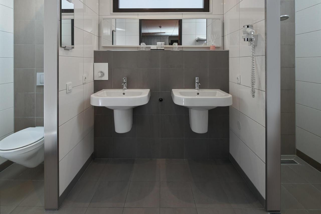 Hotel Babylon Heerhugowaard - Alkmaar Экстерьер фото