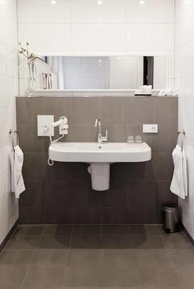 Hotel Babylon Heerhugowaard - Alkmaar Экстерьер фото